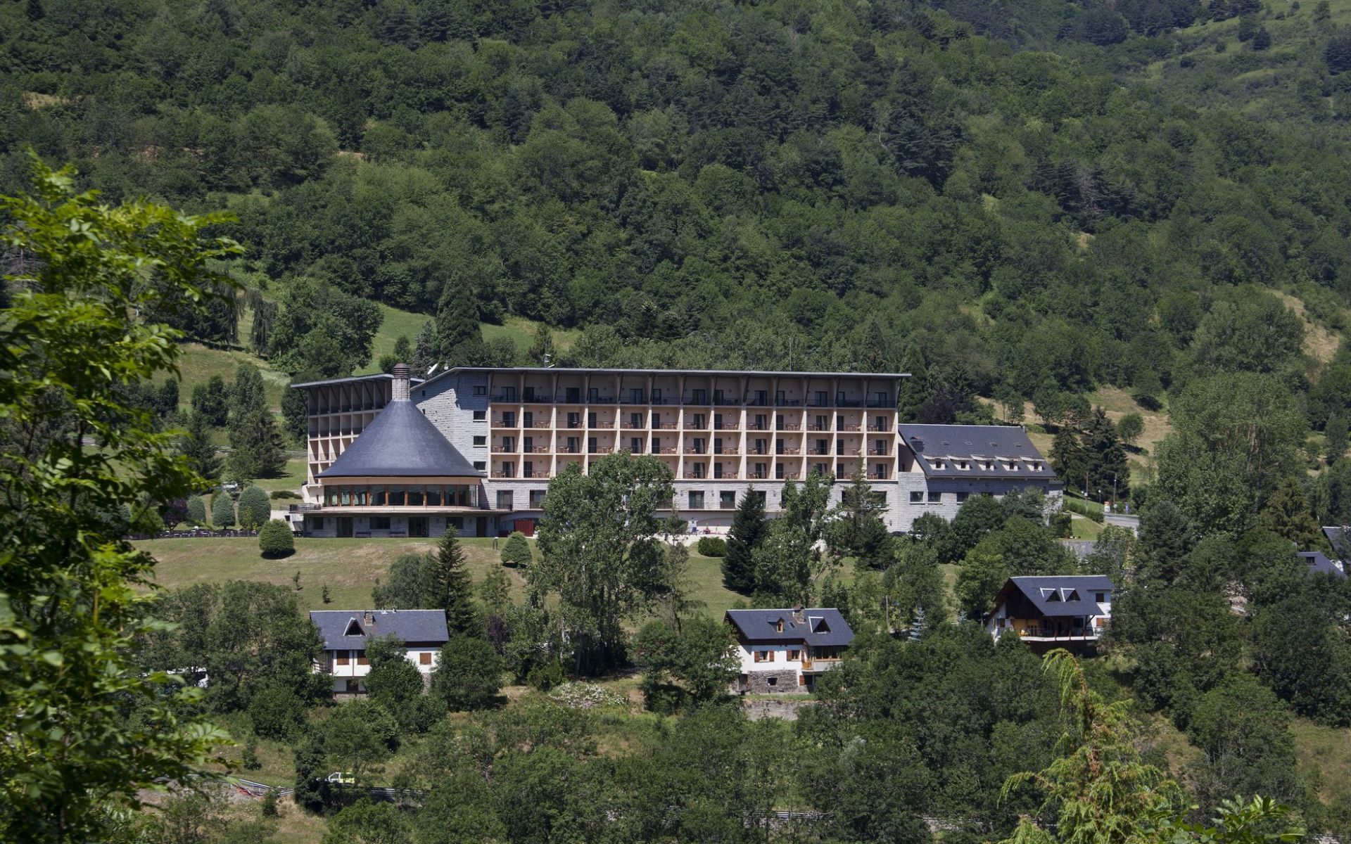 Parador De Vielha Exterior foto