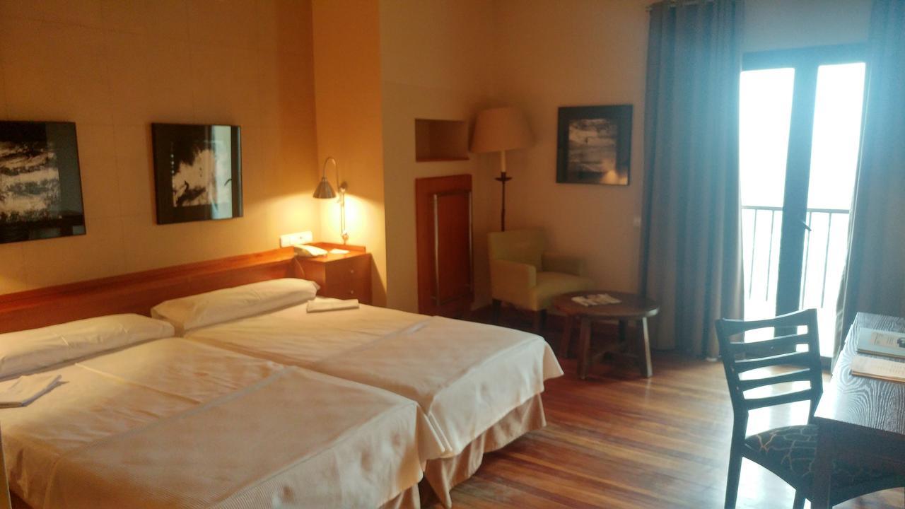 Parador De Vielha Exterior foto